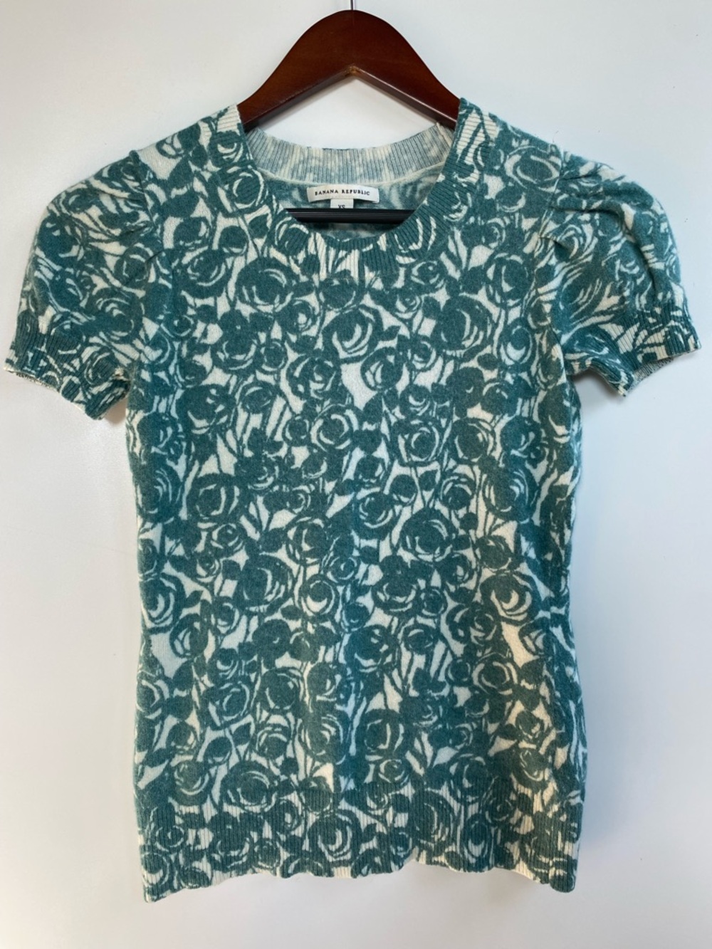 Banana Republic Teal and Cream Floral Knit Short Puff Sleeve Sweater XS